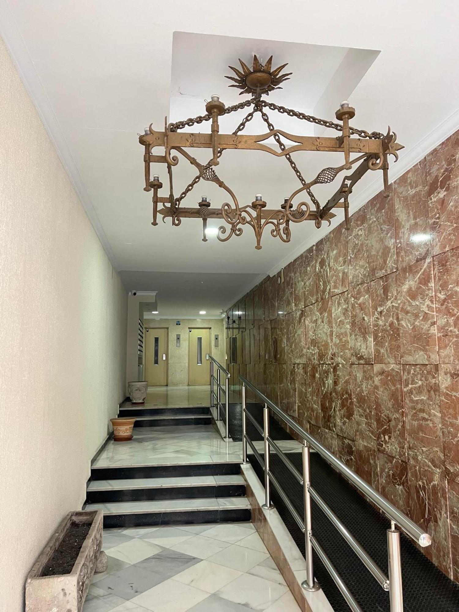 Gran Apartamento Con Parking Gratis Centro De Málaga Buitenkant foto
