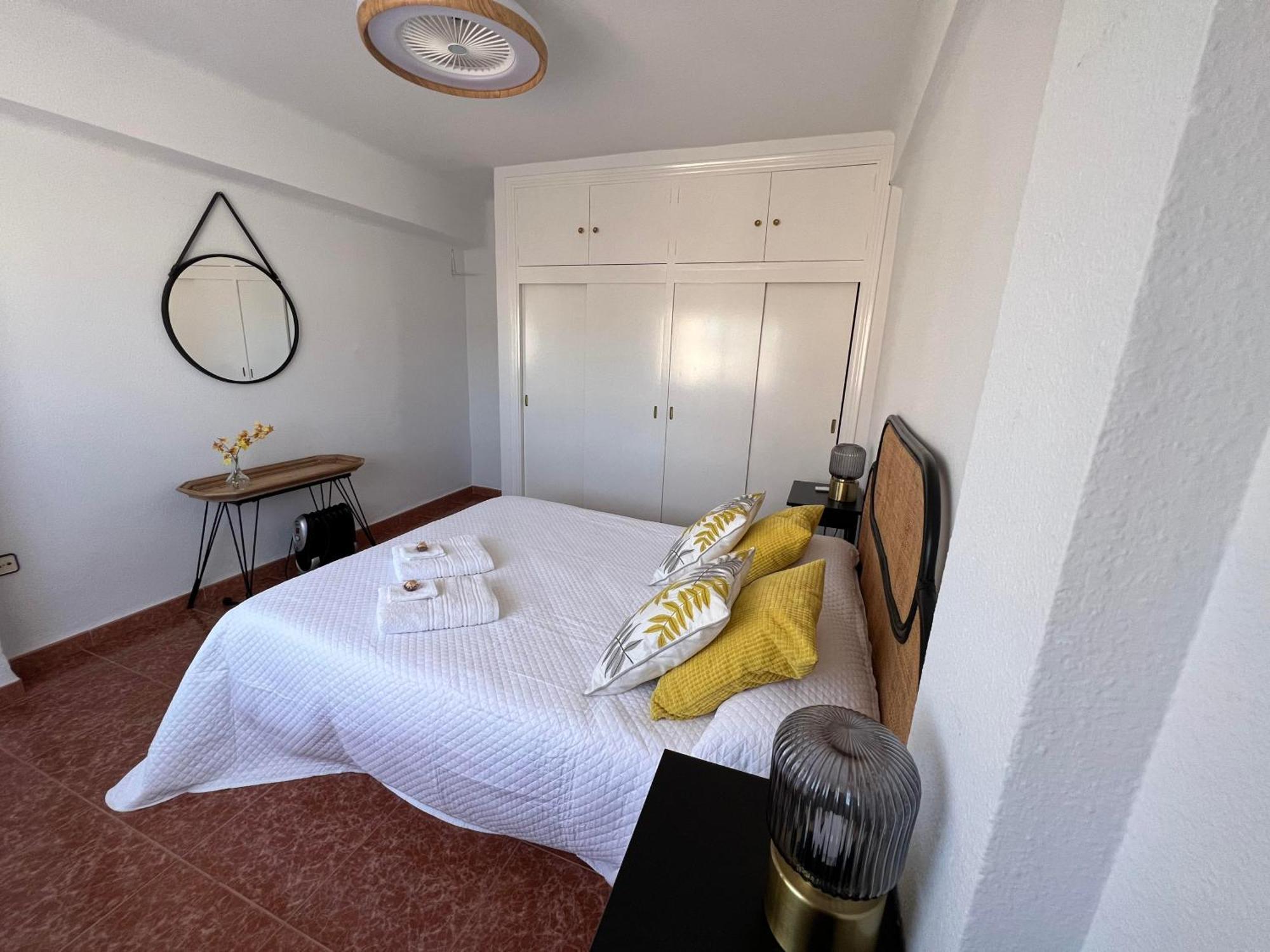 Gran Apartamento Con Parking Gratis Centro De Málaga Buitenkant foto